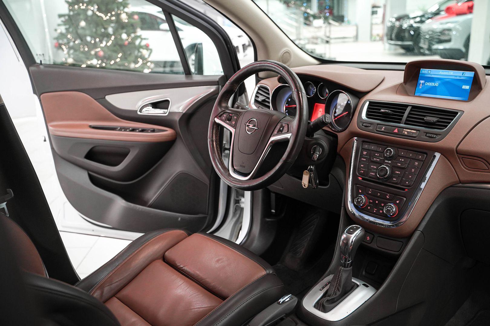 Opel Mokka 2012, белый, ДЦ Орехово