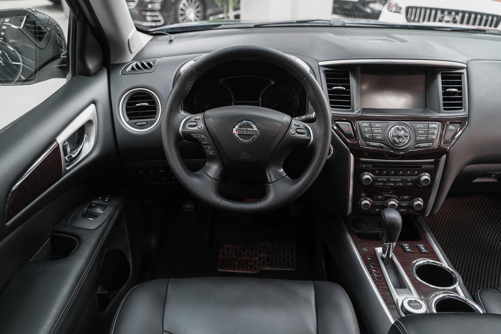 Nissan Pathfinder 2014, синий, ДЦ Орехово