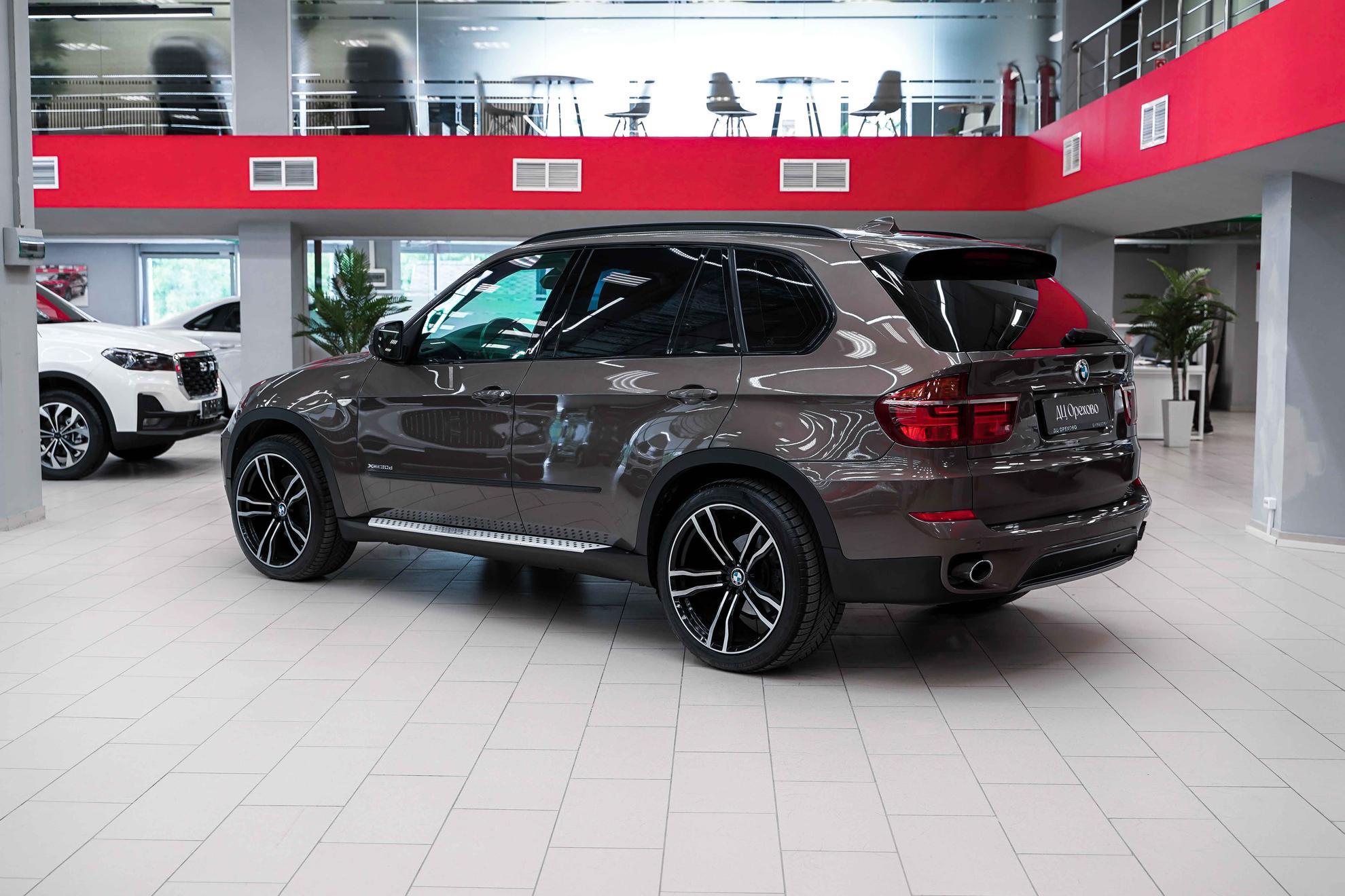 BMW X5 2013, коричневый, ДЦ Орехово