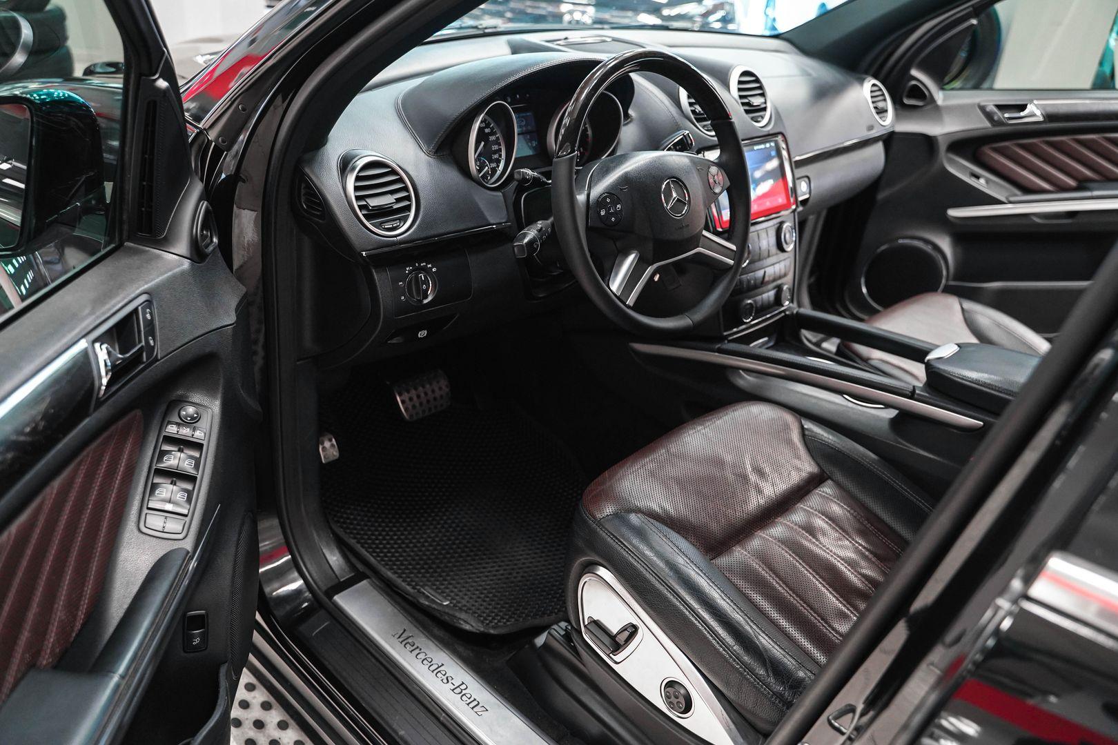 Mercedes-Benz GL-Класс 2011, черный, ДЦ Орехово