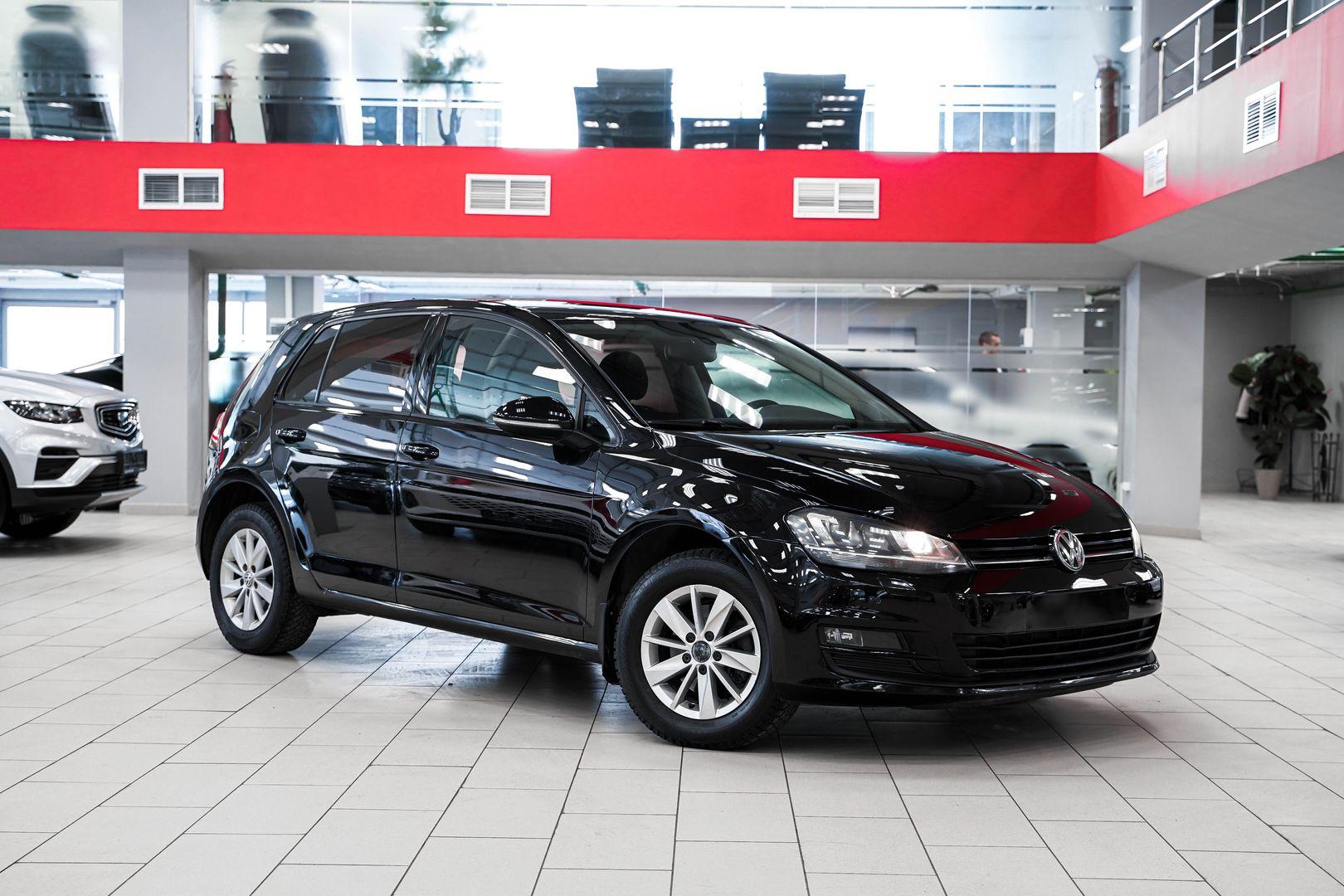 Volkswagen Golf 2013, черный, ДЦ Орехово
