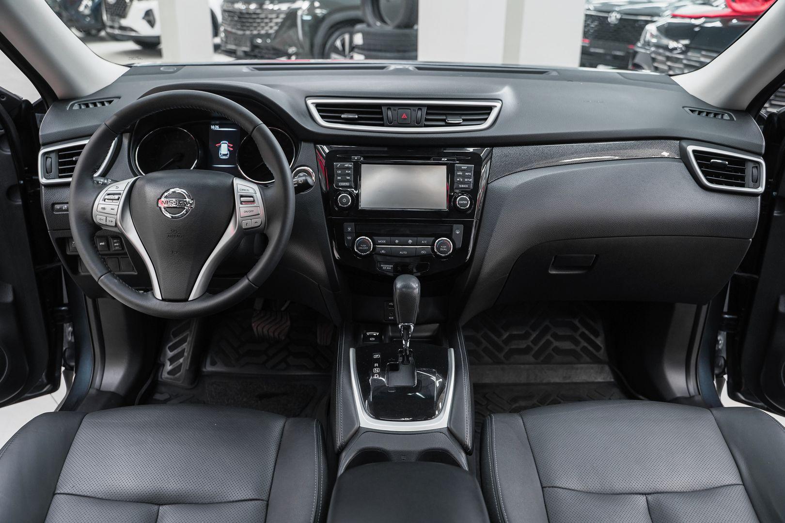 Nissan X-Trail 2015, синий, ДЦ Орехово