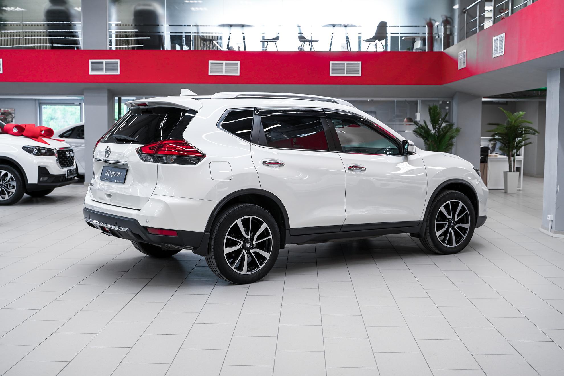 Nissan X-Trail 2021, белый, ДЦ Орехово