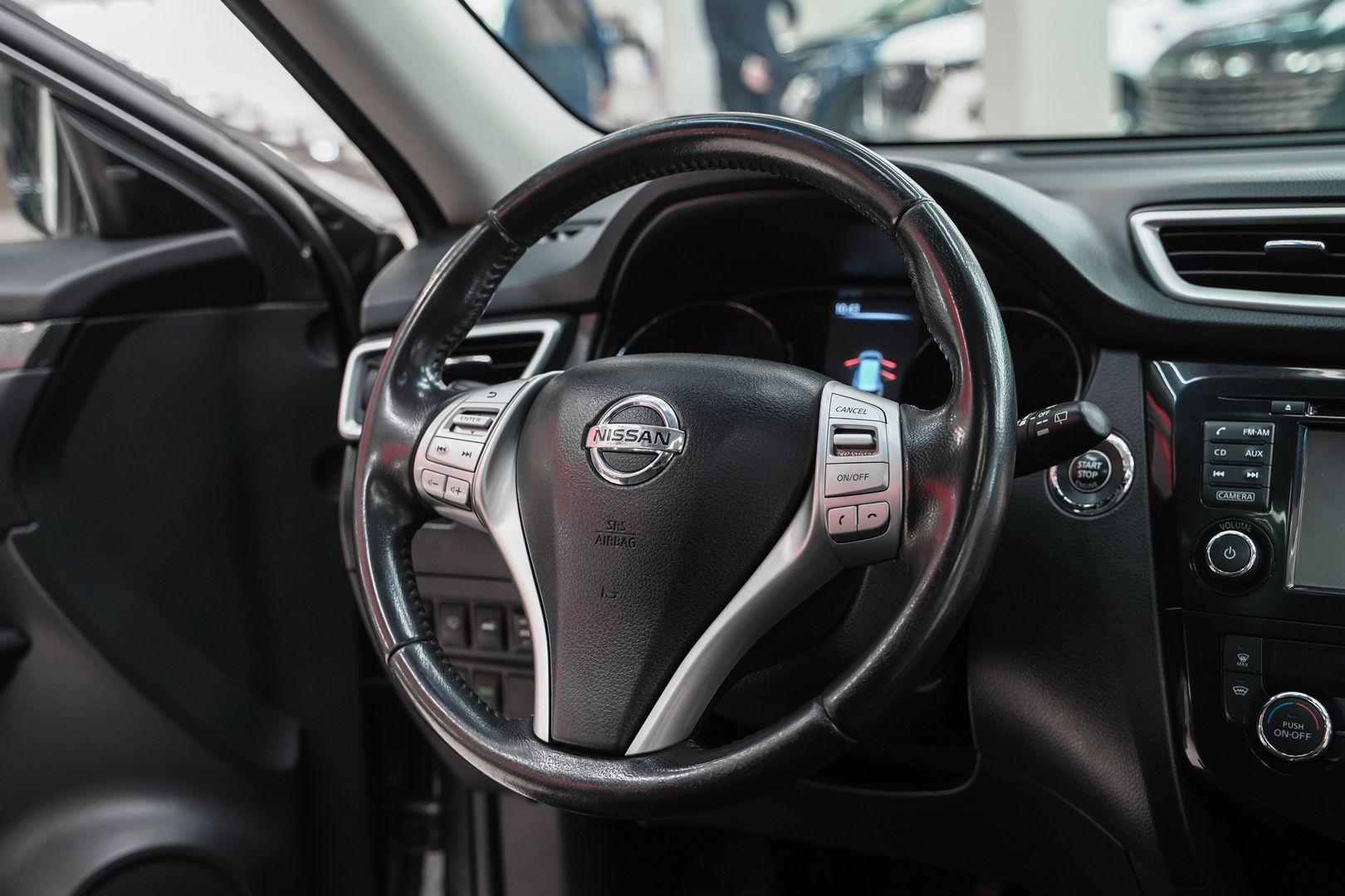 Nissan X-Trail 2016, серый, ДЦ Орехово