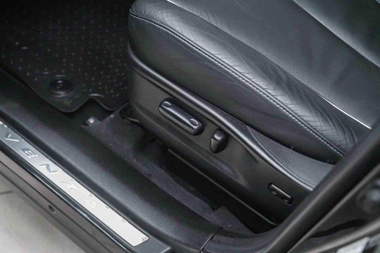 Toyota Venza 2014, черный, ДЦ Орехово