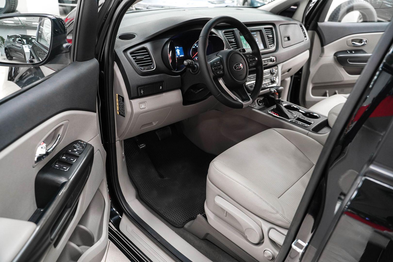 Kia Carnival 2019, черный, ДЦ Орехово