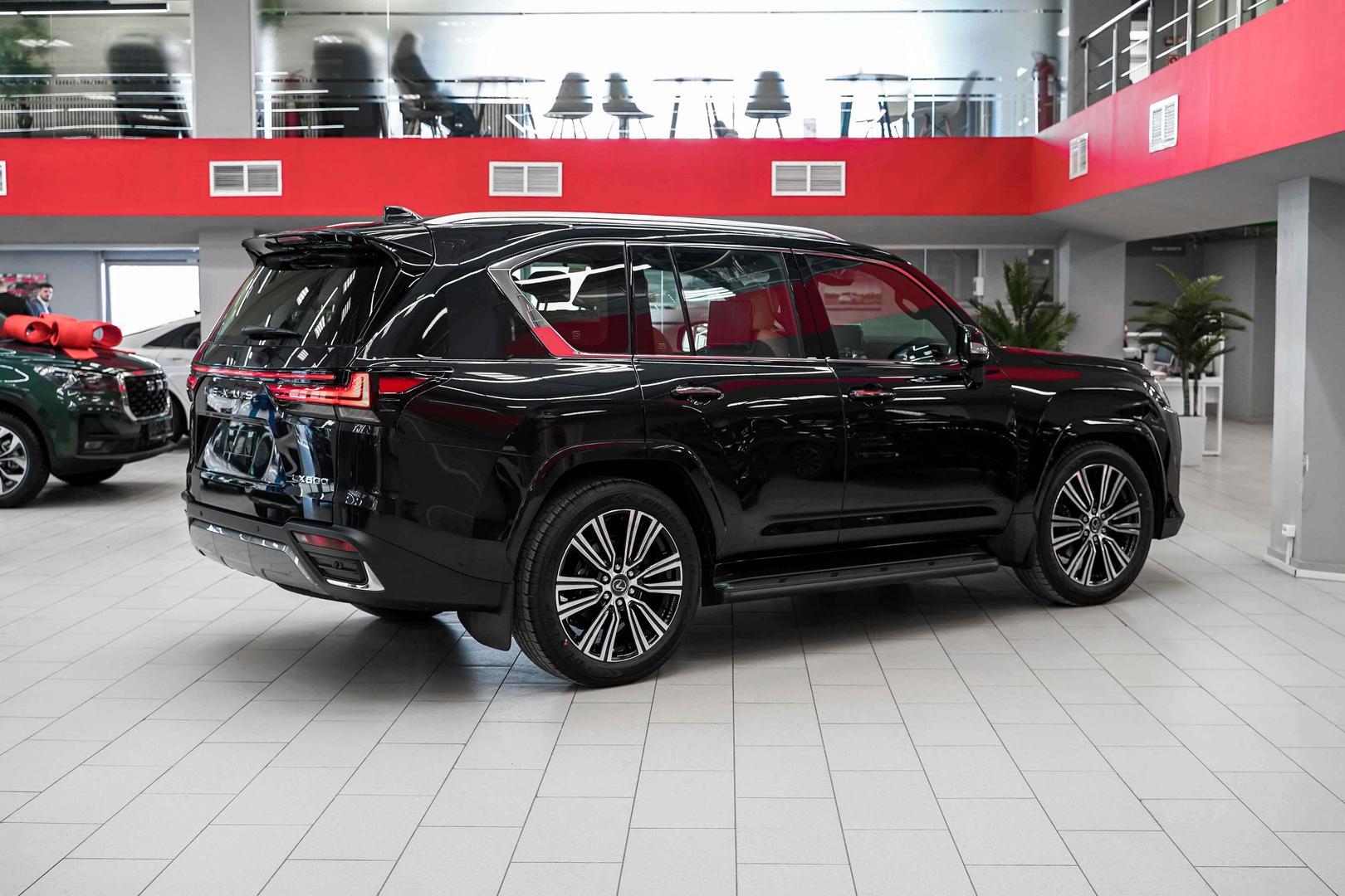 Lexus LX 2026, черный, ДЦ Орехово