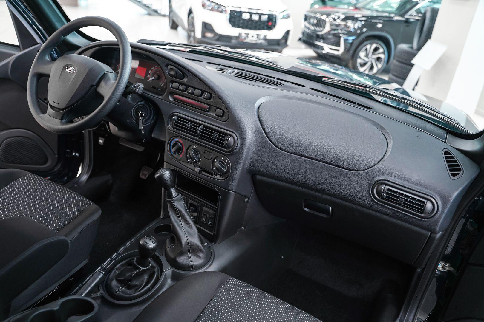 LADA (ВАЗ) Niva 2025, зеленый, ДЦ Орехово