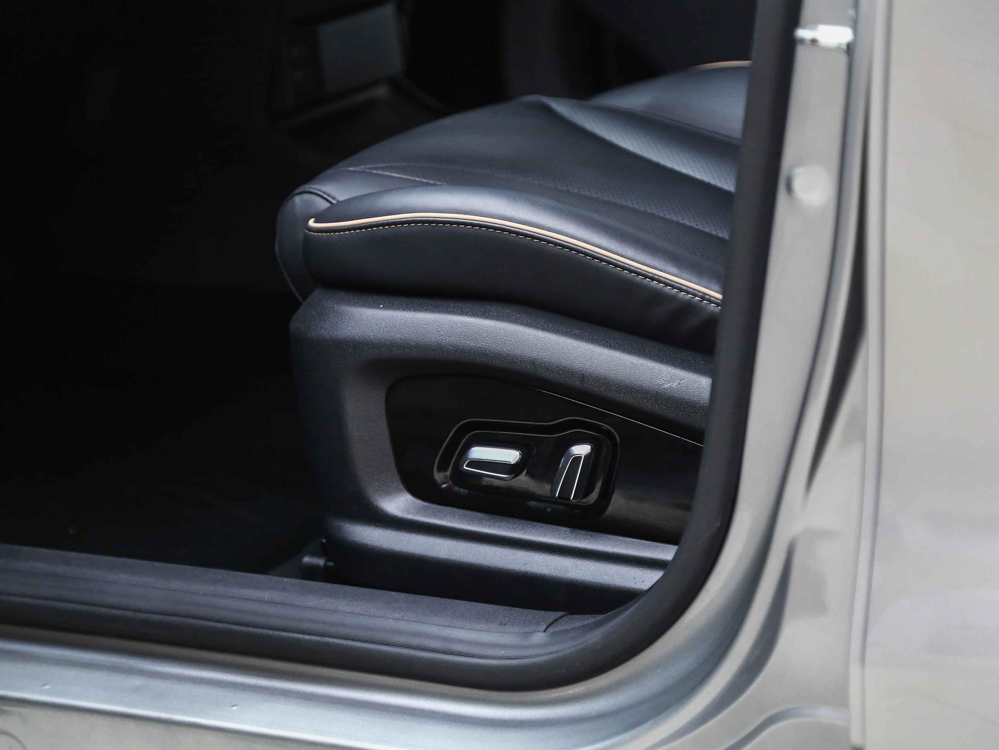 Omoda C5 2022, серый, ДЦ Орехово