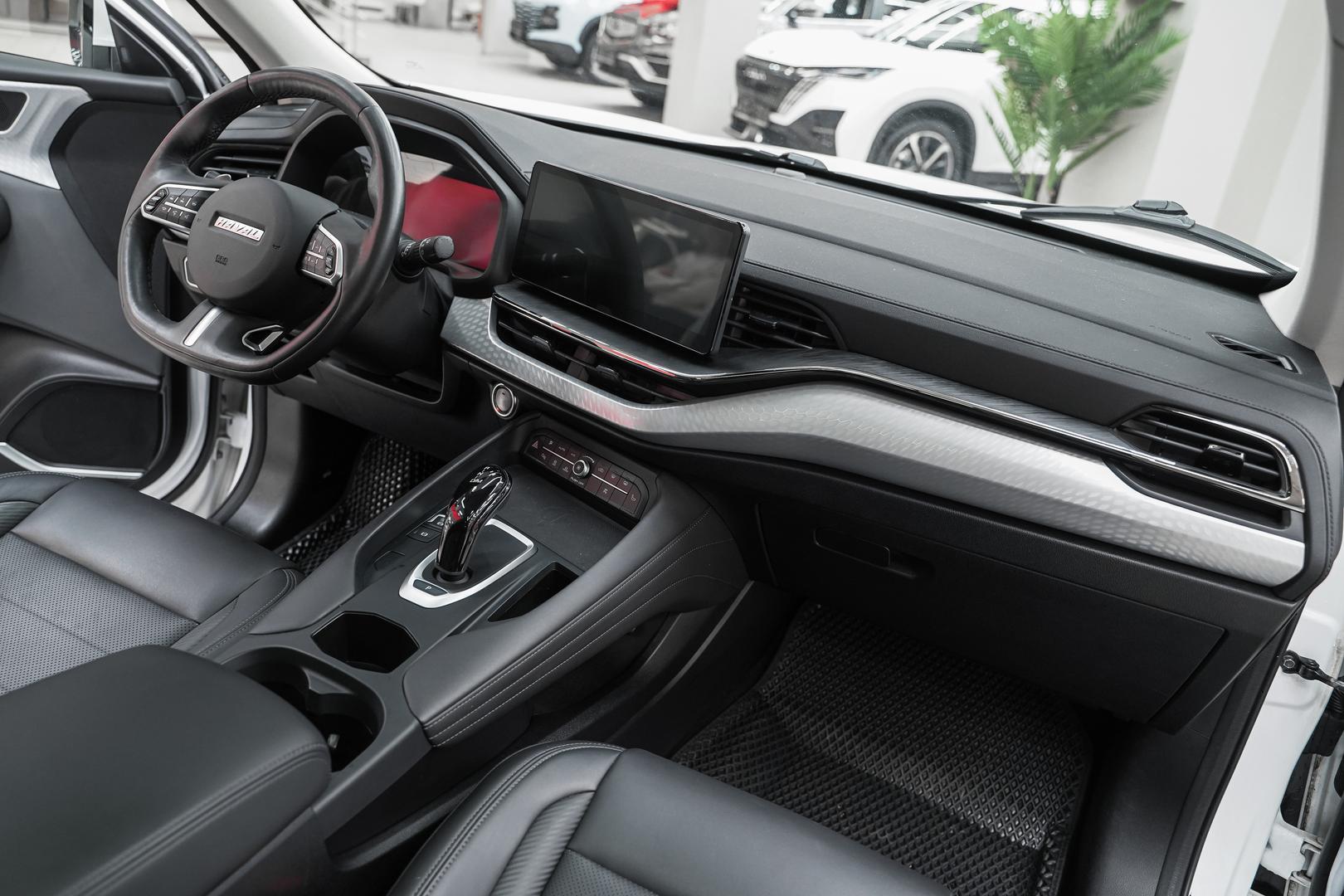 Haval F7 2023, белый, ДЦ Орехово