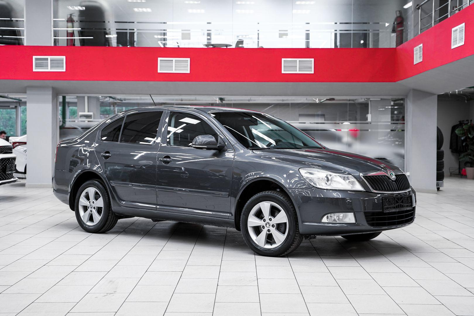 Skoda Octavia 2011, серый, ДЦ Орехово