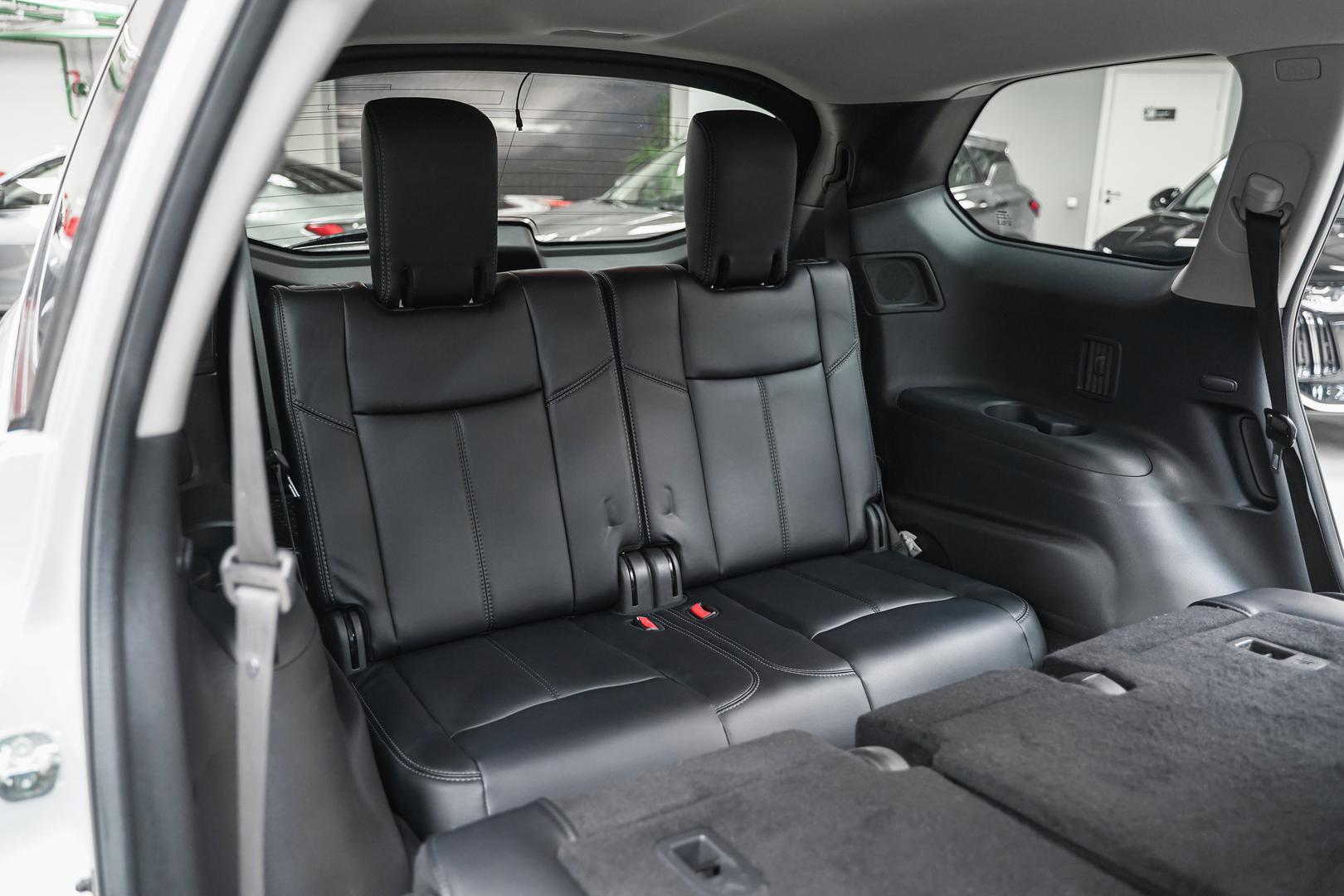 Nissan Pathfinder 2014, серебряный, ДЦ Орехово