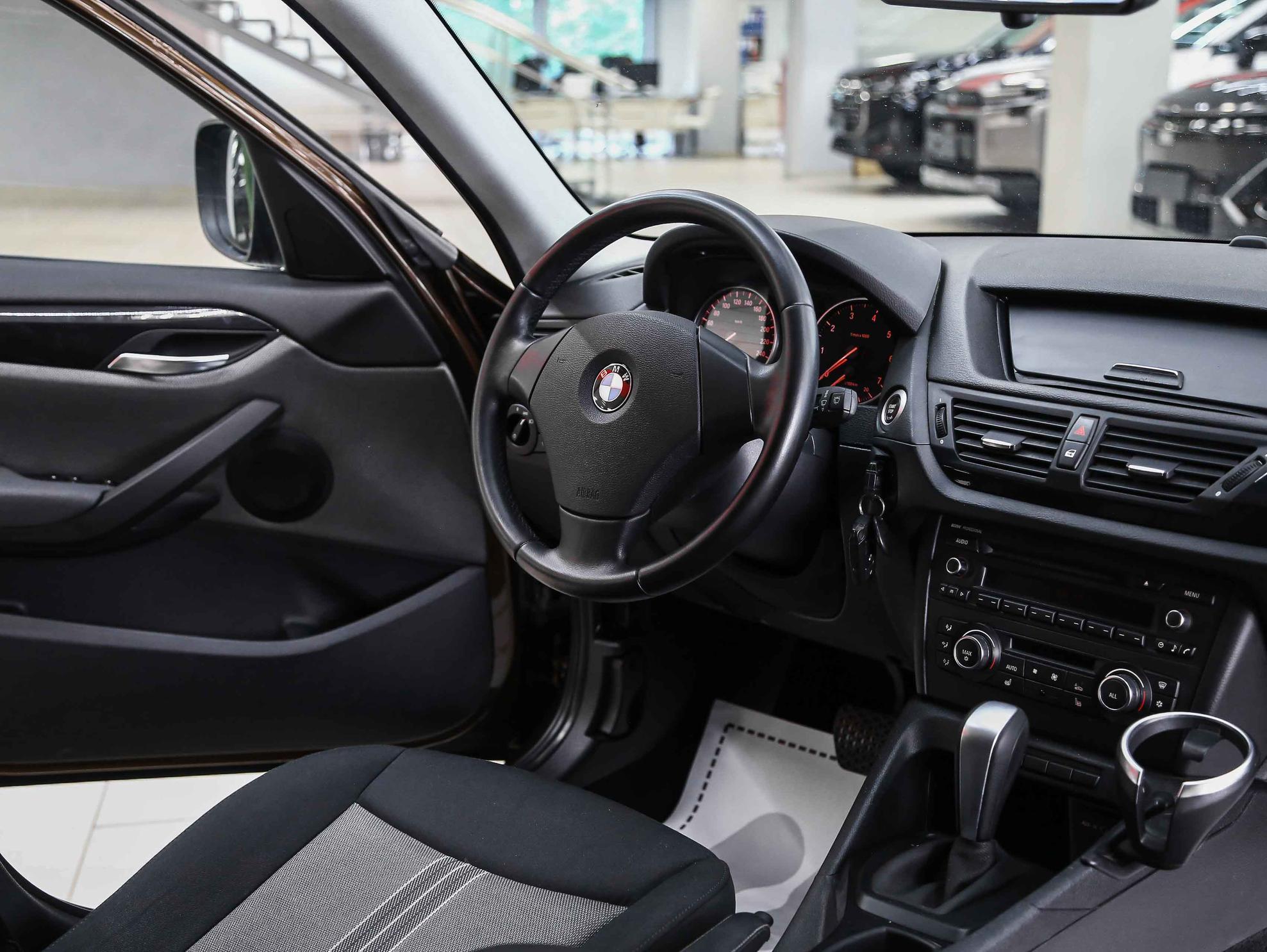 BMW X1 2011, коричневый, ДЦ Орехово