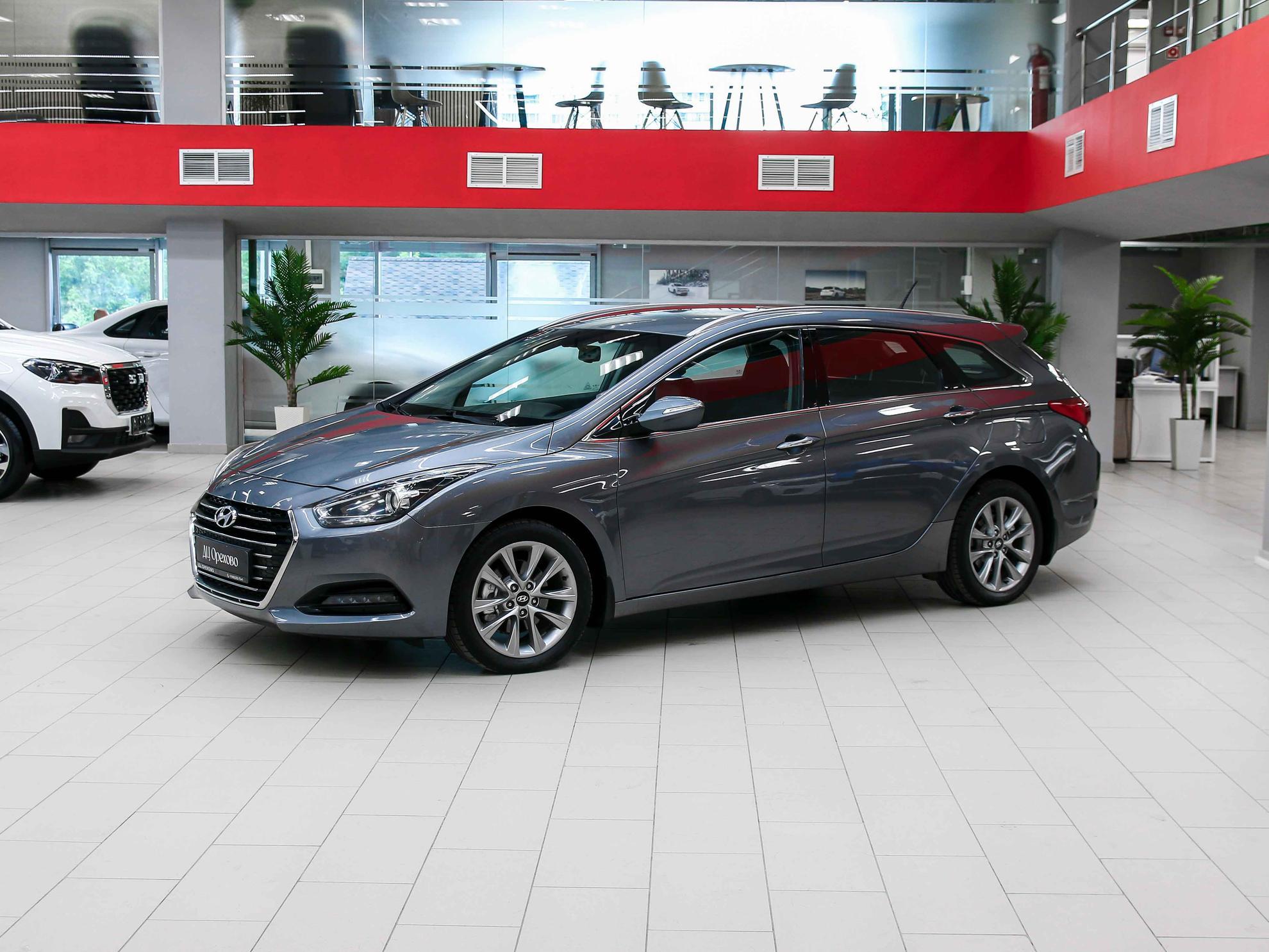 Hyundai i40 2016, серый, ДЦ Орехово