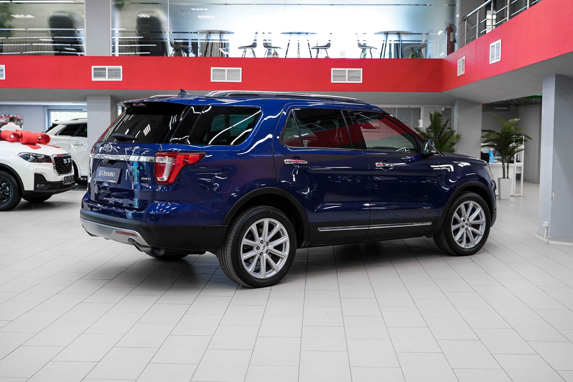 Ford Explorer 2017, синий, ДЦ Орехово