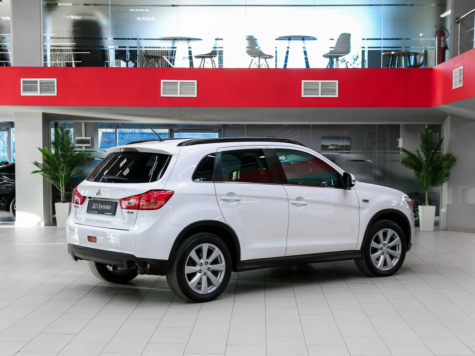 Mitsubishi ASX 2014, белый, ДЦ Орехово