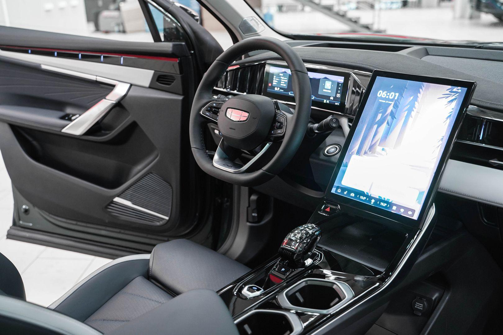 Geely Atlas 2024, зеленый, ДЦ Орехово