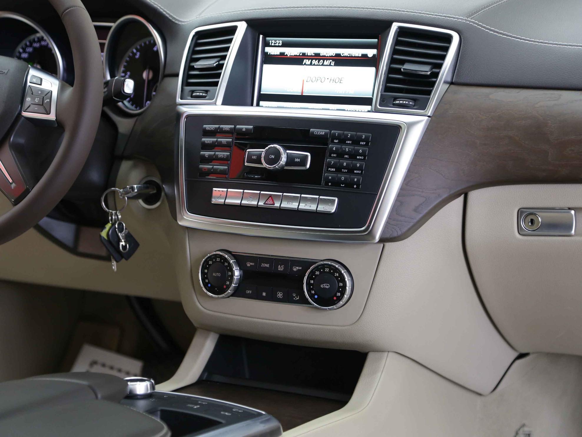 Mercedes-Benz GL-Класс 2014, коричневый, ДЦ Орехово