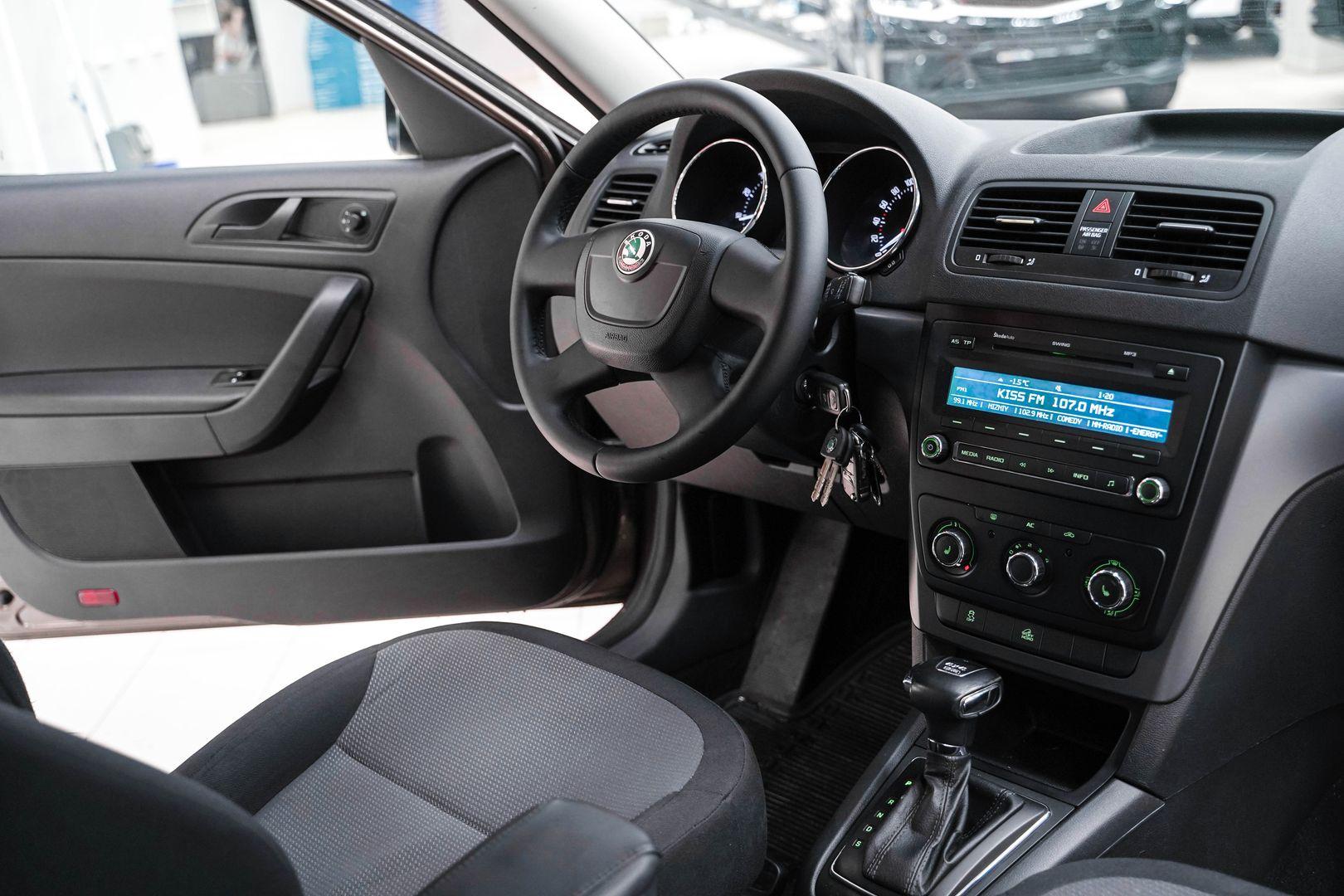 Skoda Yeti 2012, коричневый, ДЦ Орехово