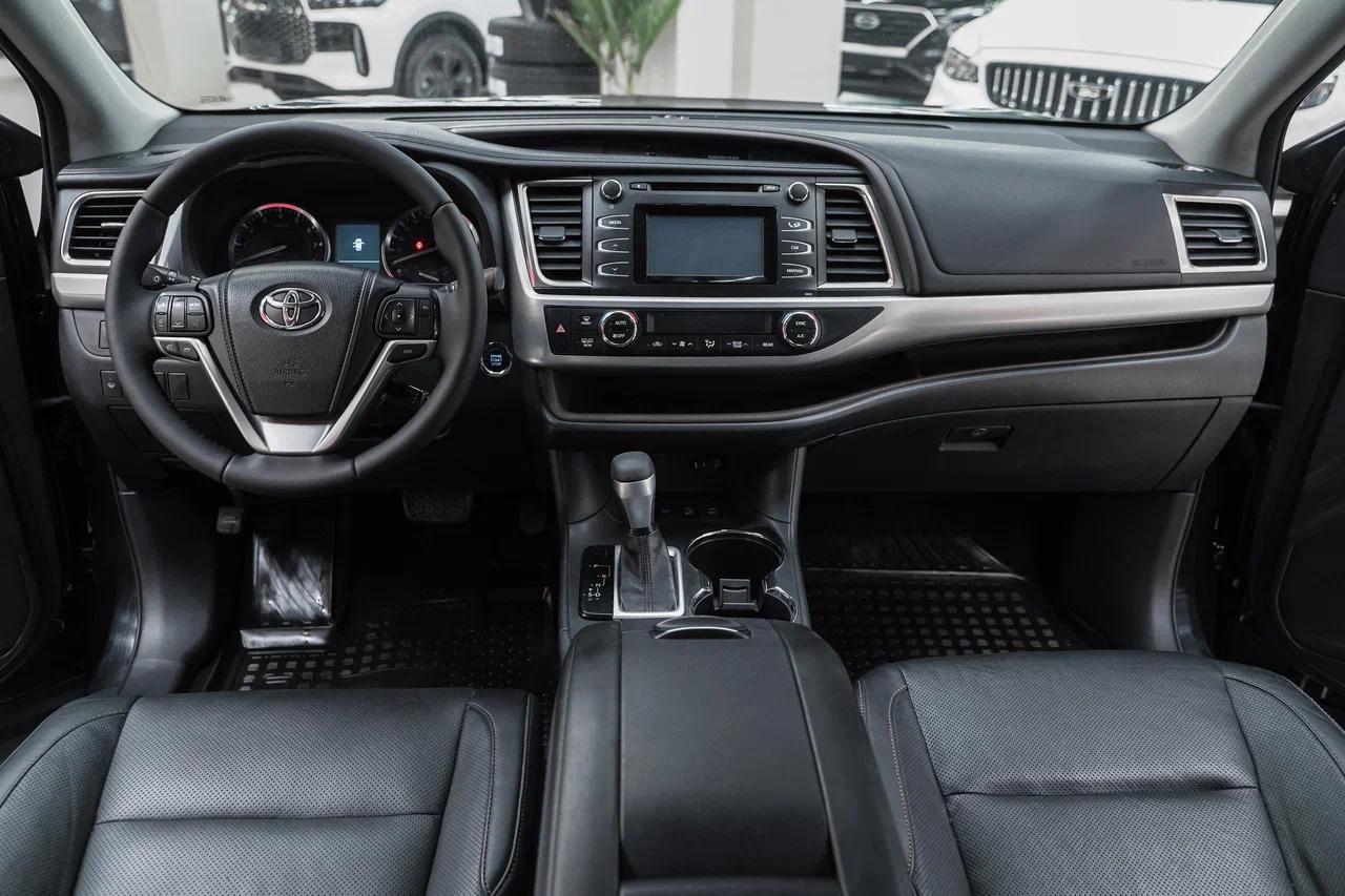 Toyota Highlander 2013, черный, ДЦ Орехово