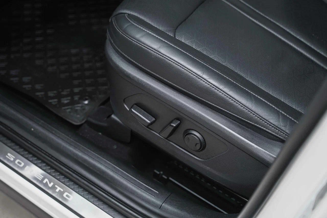Kia Sorento 2021, белый, ДЦ Орехово