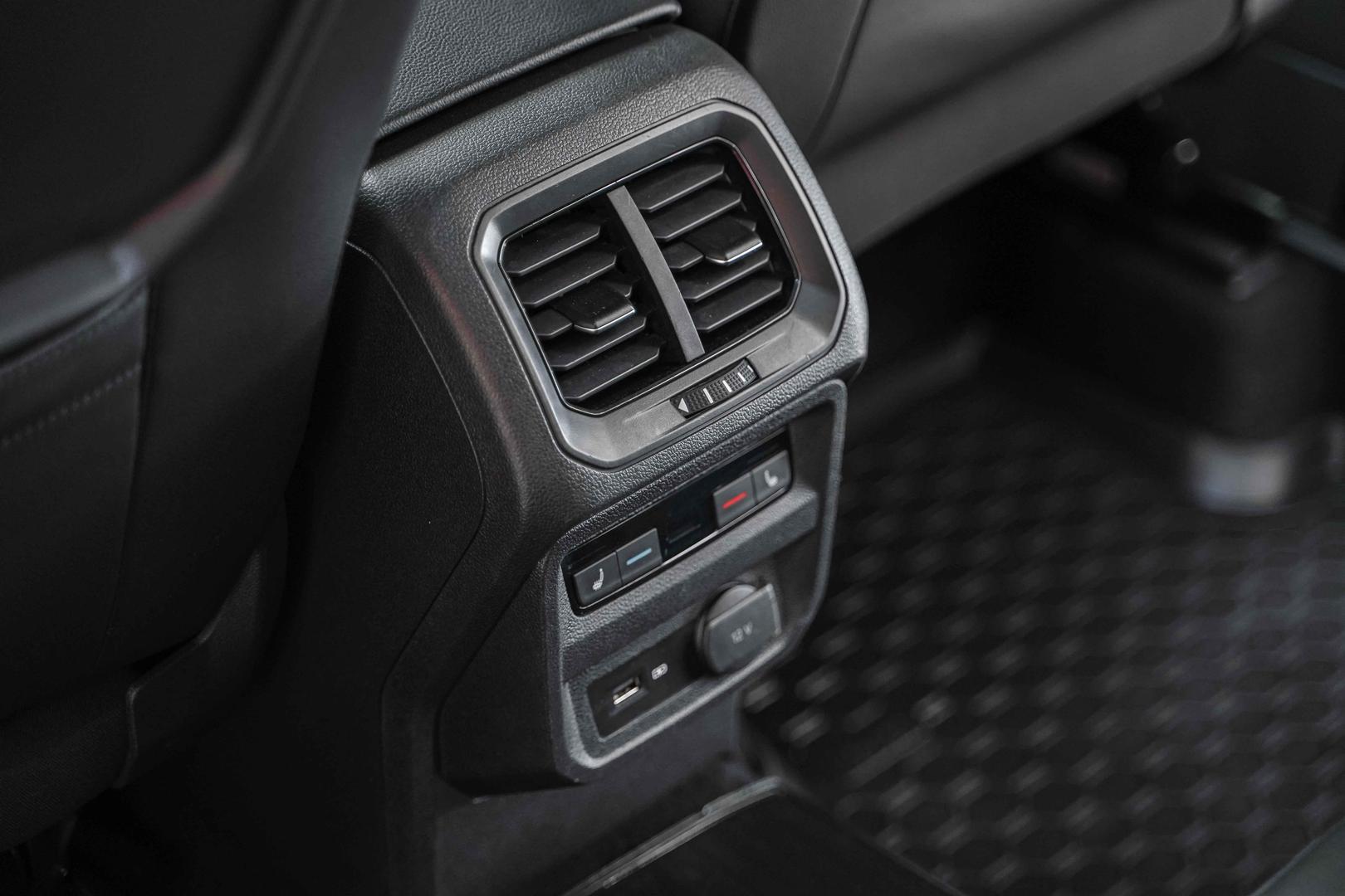 Volkswagen Tiguan 2018, черный, ДЦ Орехово