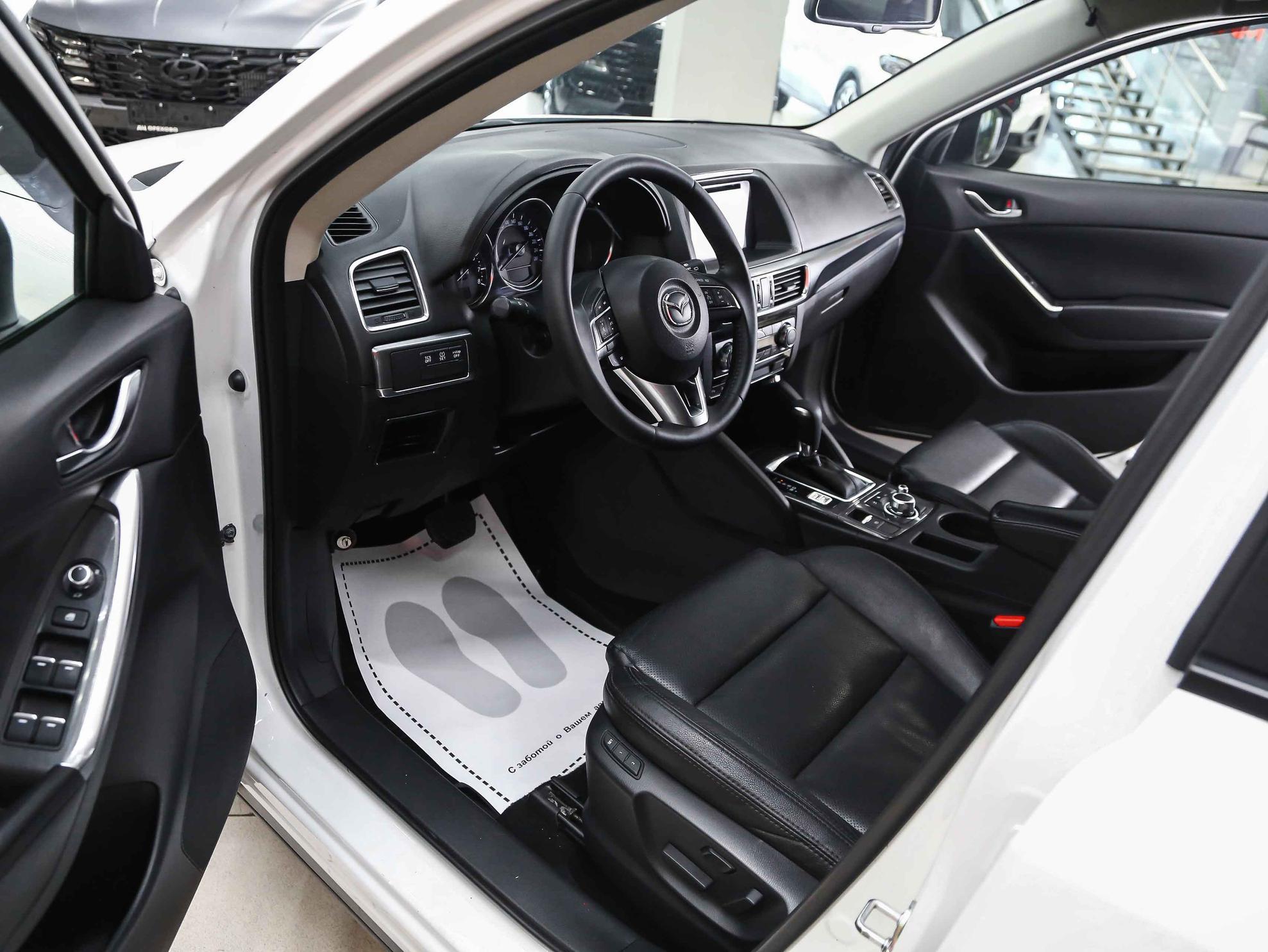 Mazda CX-5 2015, белый, ДЦ Орехово