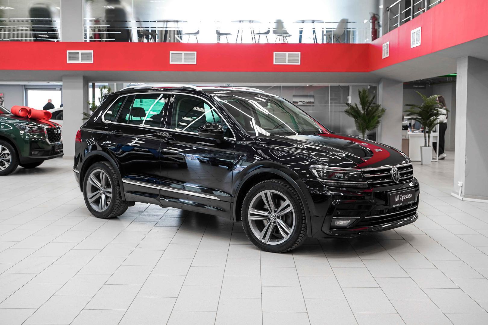 Volkswagen Tiguan 2018, черный, ДЦ Орехово