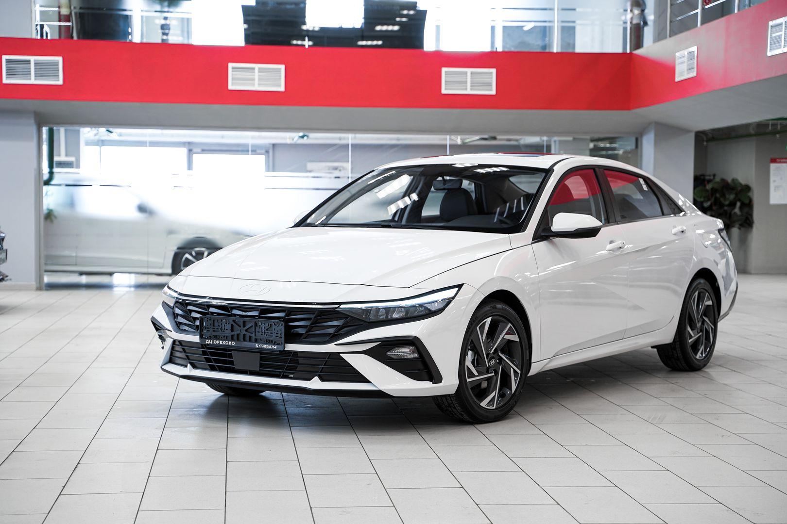 Hyundai Elantra 2024, белый, ДЦ Орехово