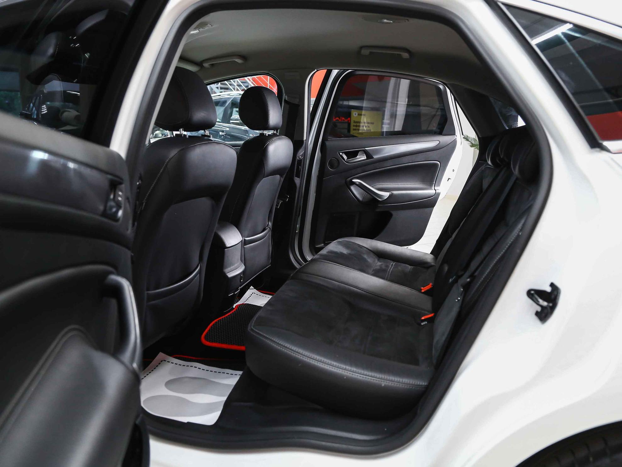 Ford Mondeo 2012, белый, ДЦ Орехово