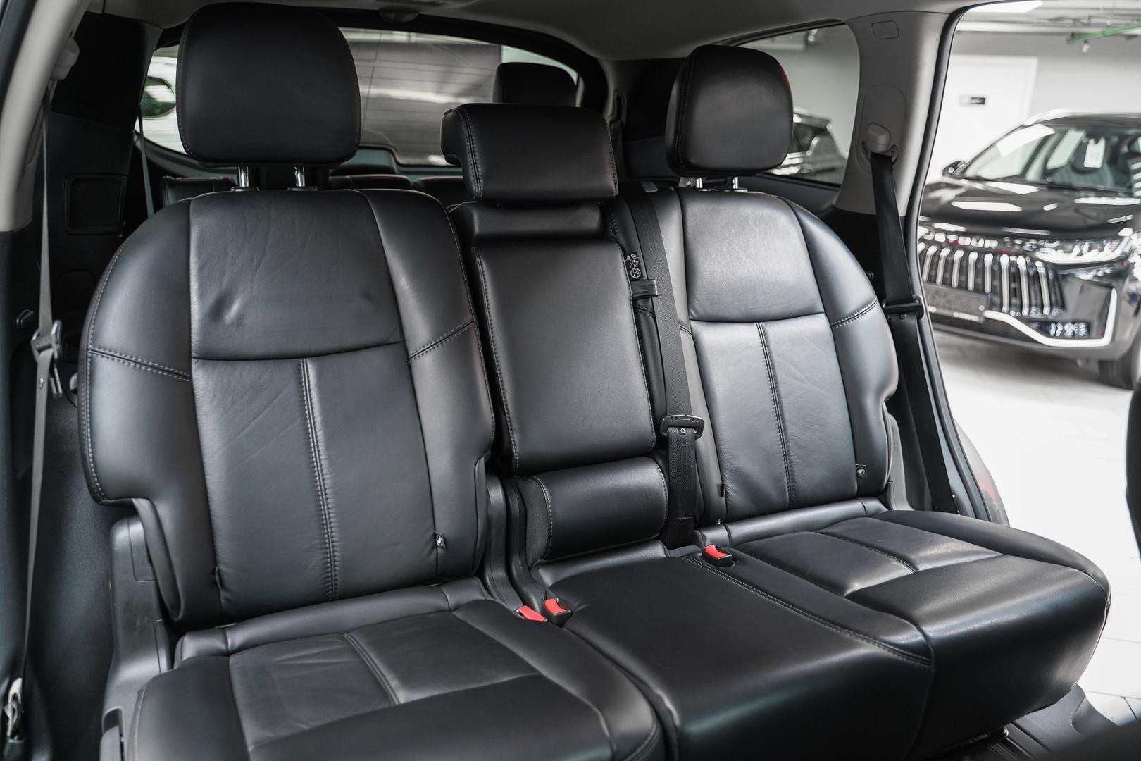 Nissan Pathfinder 2016, серый, ДЦ Орехово