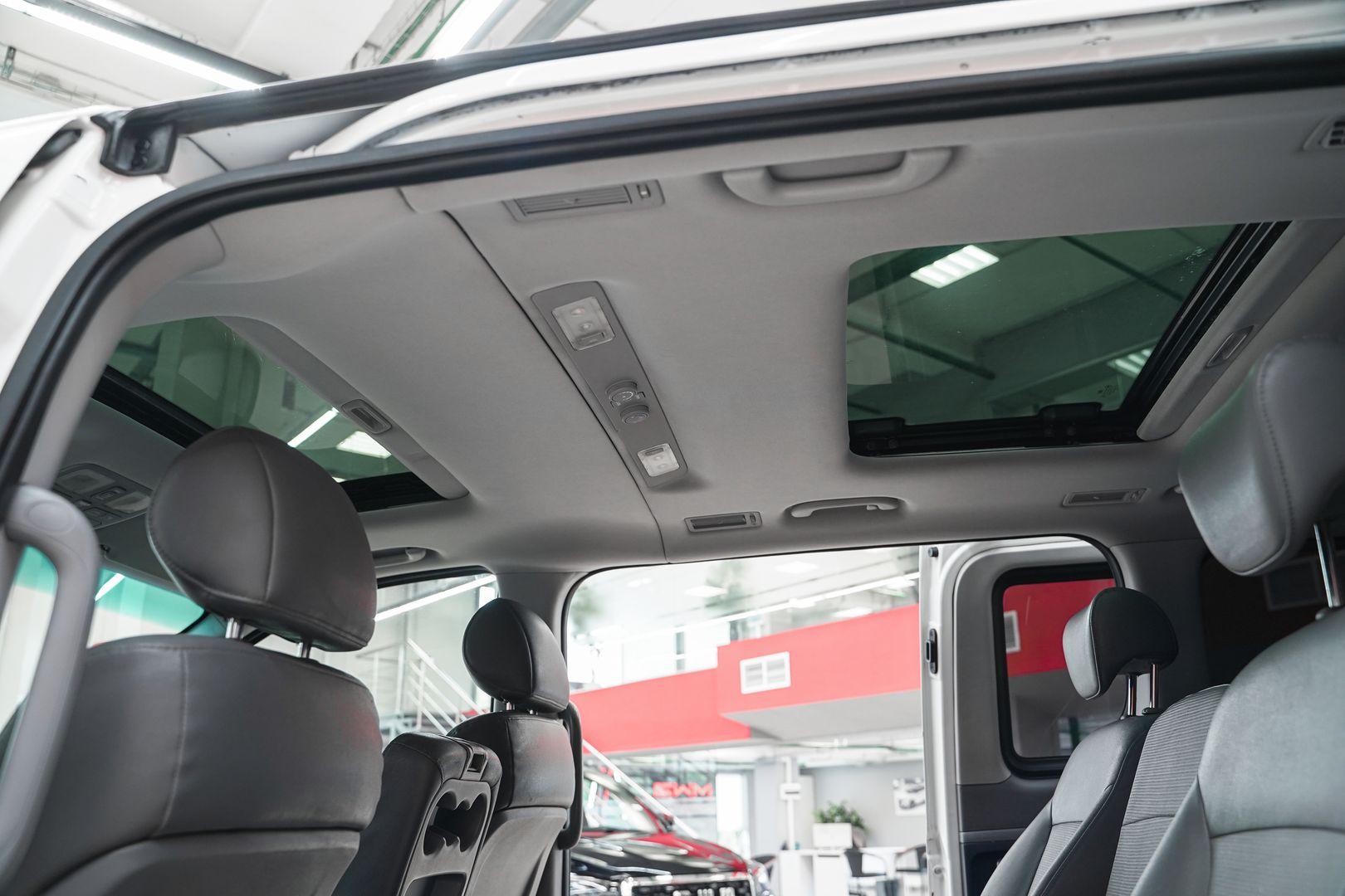 Hyundai Grand Starex 2011, белый, ДЦ Орехово