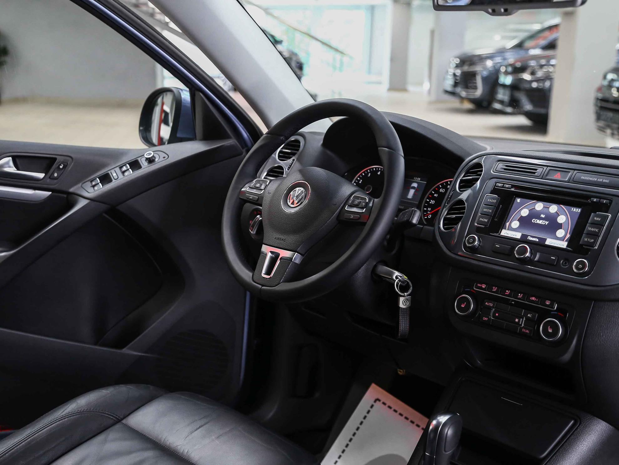 Volkswagen Tiguan 2012, синий, ДЦ Орехово