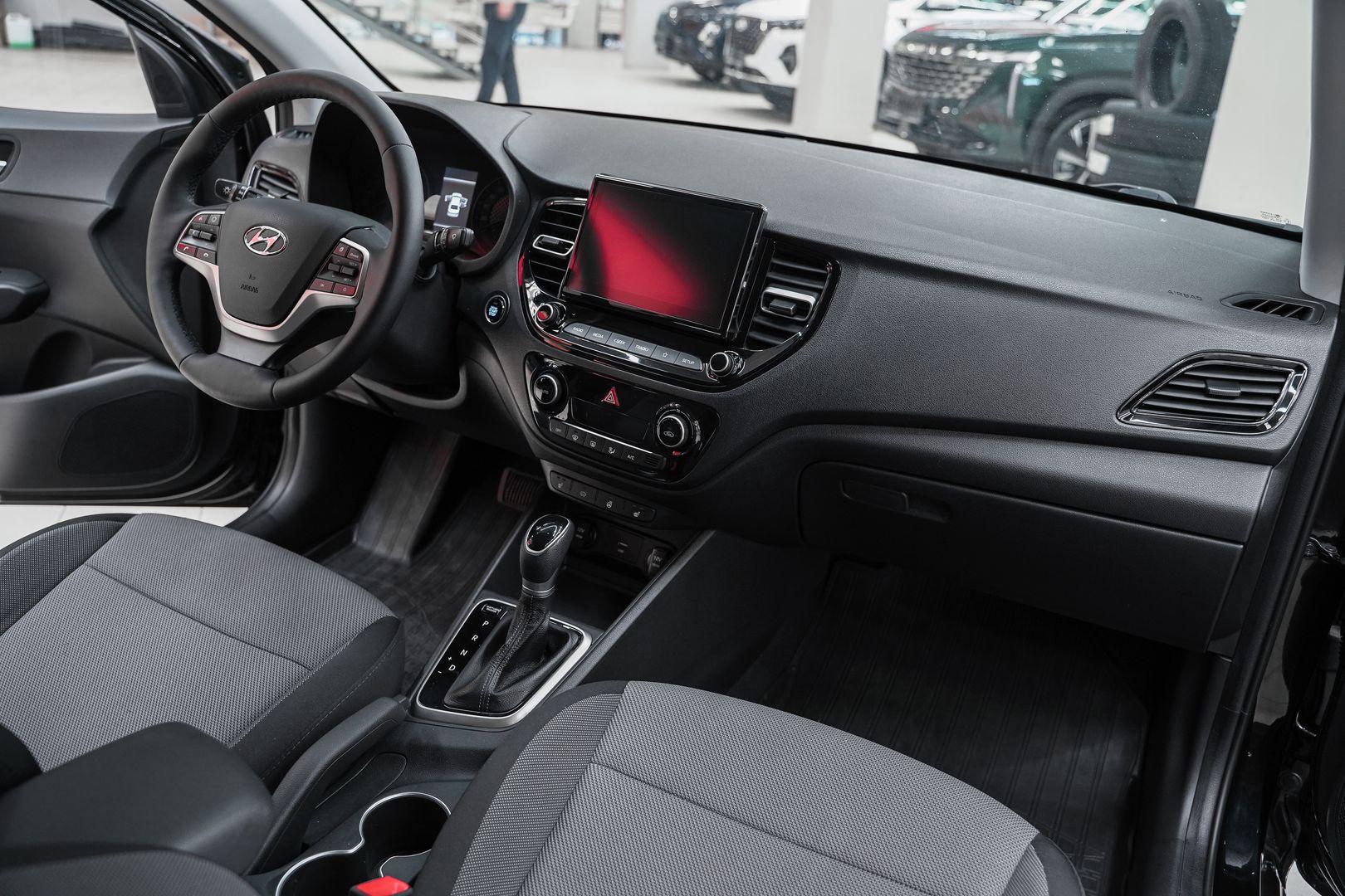 Hyundai Solaris 2020, черный, ДЦ Орехово