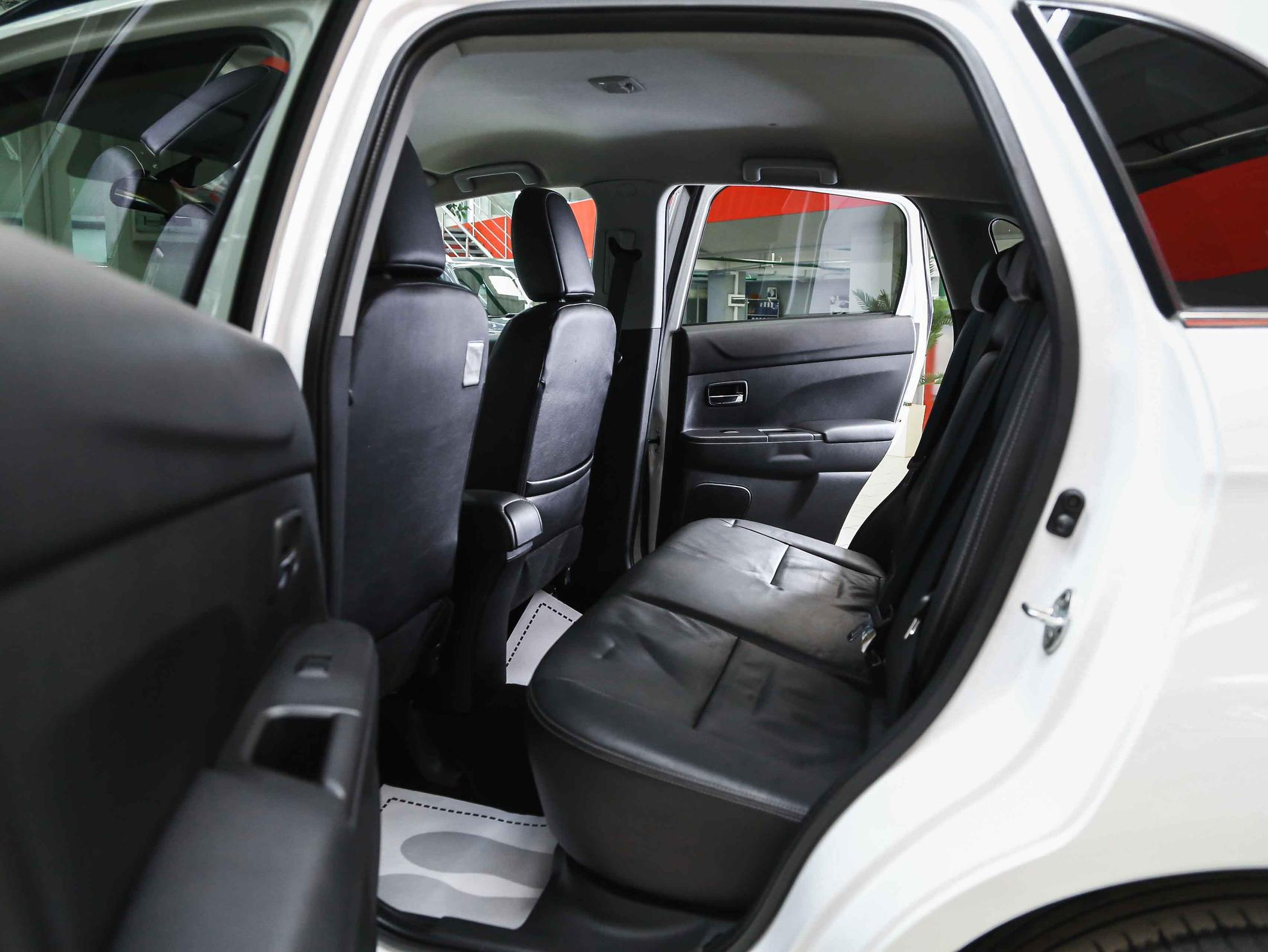 Mitsubishi ASX 2014, белый, ДЦ Орехово