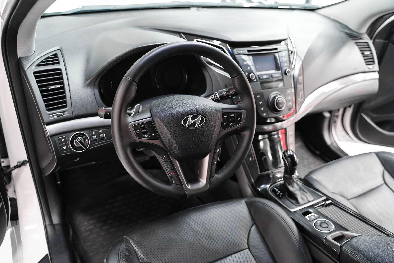 Hyundai i40 2016, белый, ДЦ Орехово
