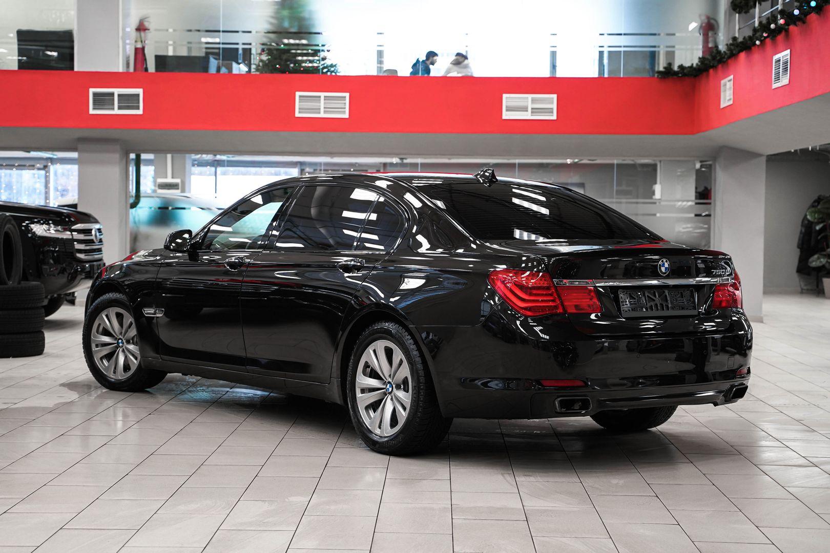 BMW 7 серии 2011, черный, ДЦ Орехово