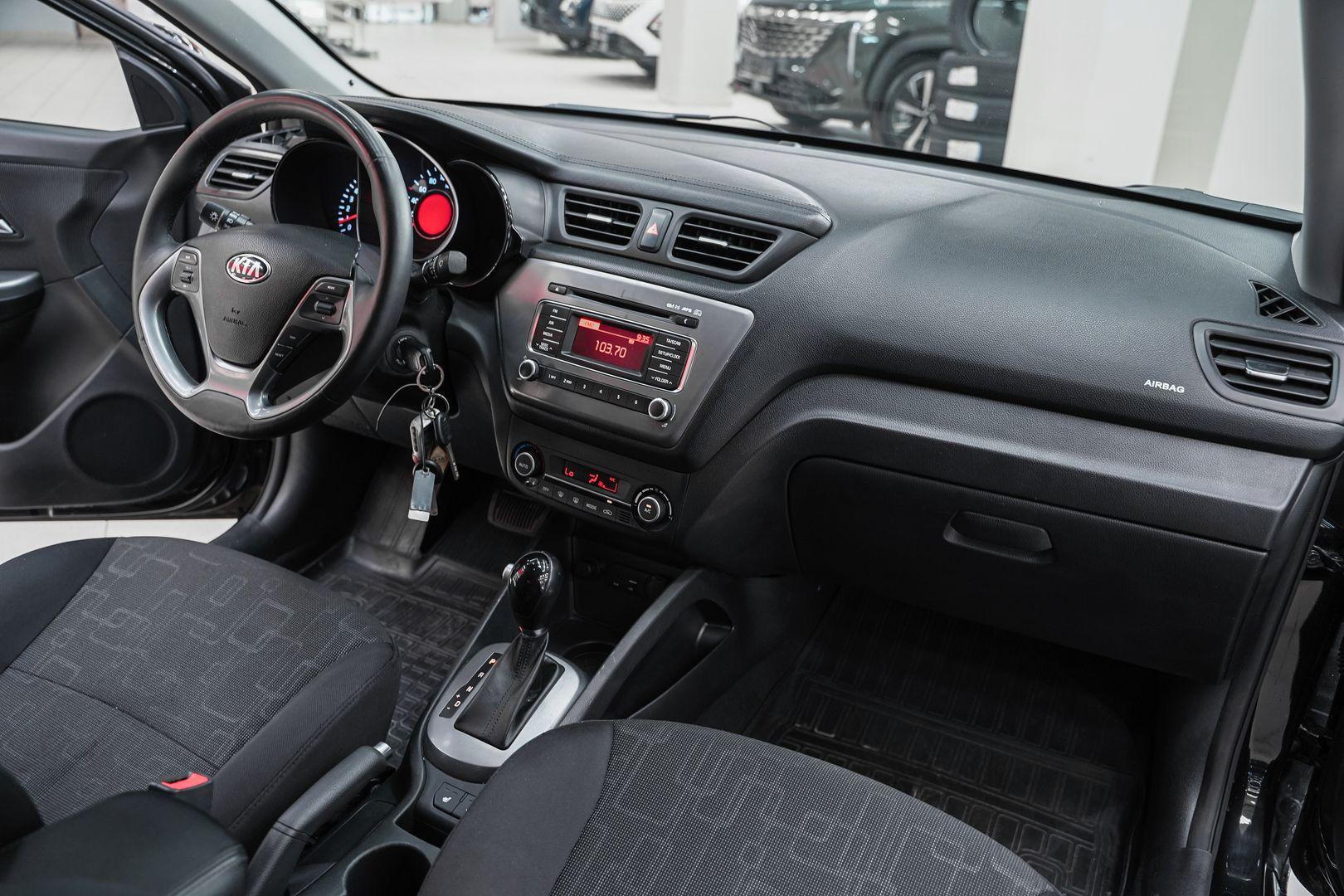 Kia Rio 2017, черный, ДЦ Орехово