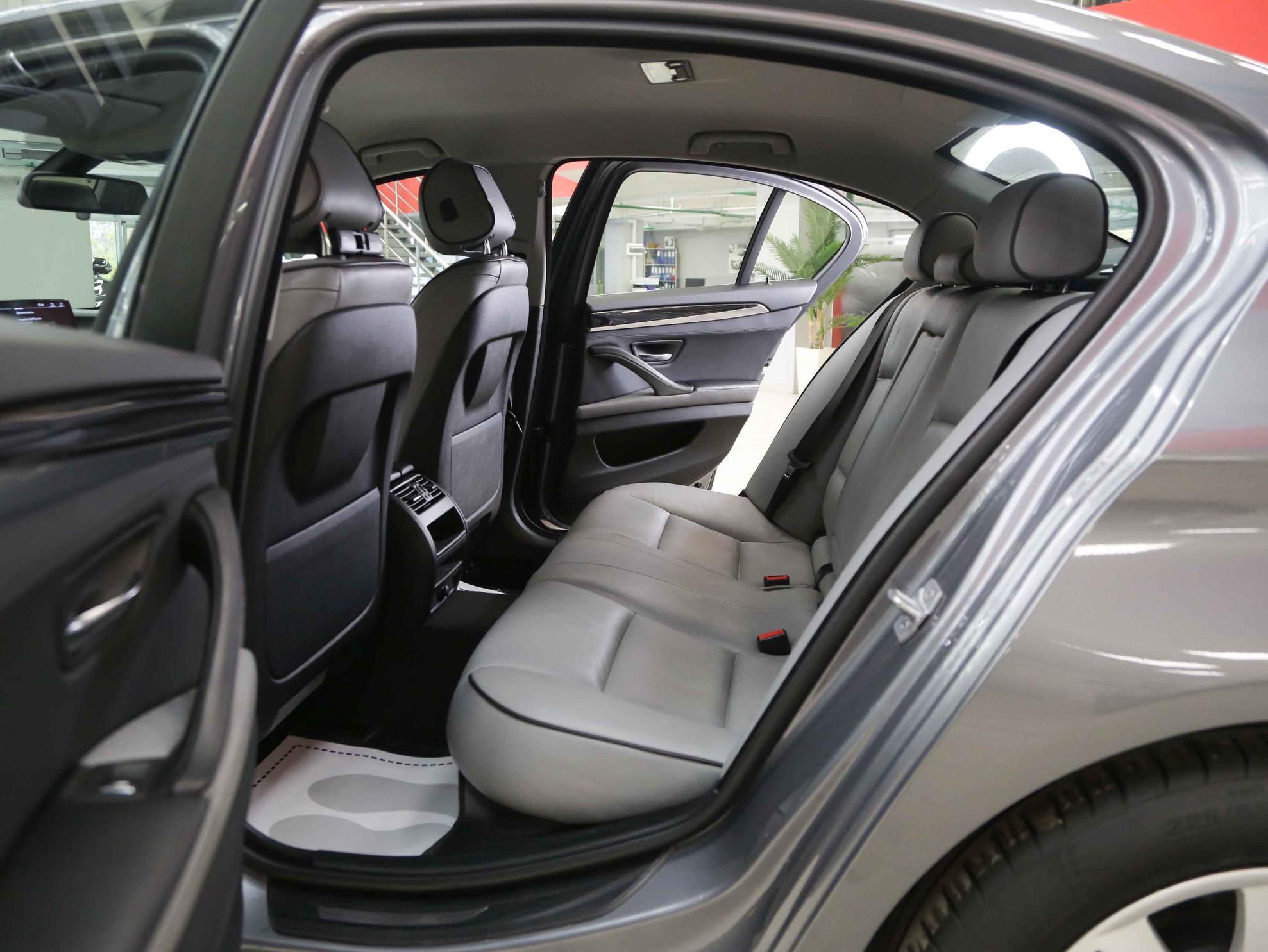 BMW 5 серии 2013, серый, ДЦ Орехово