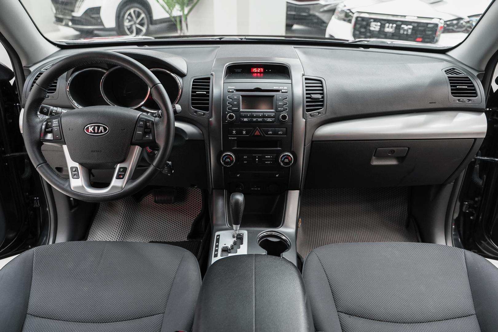 Kia Sorento 2012, черный, ДЦ Орехово