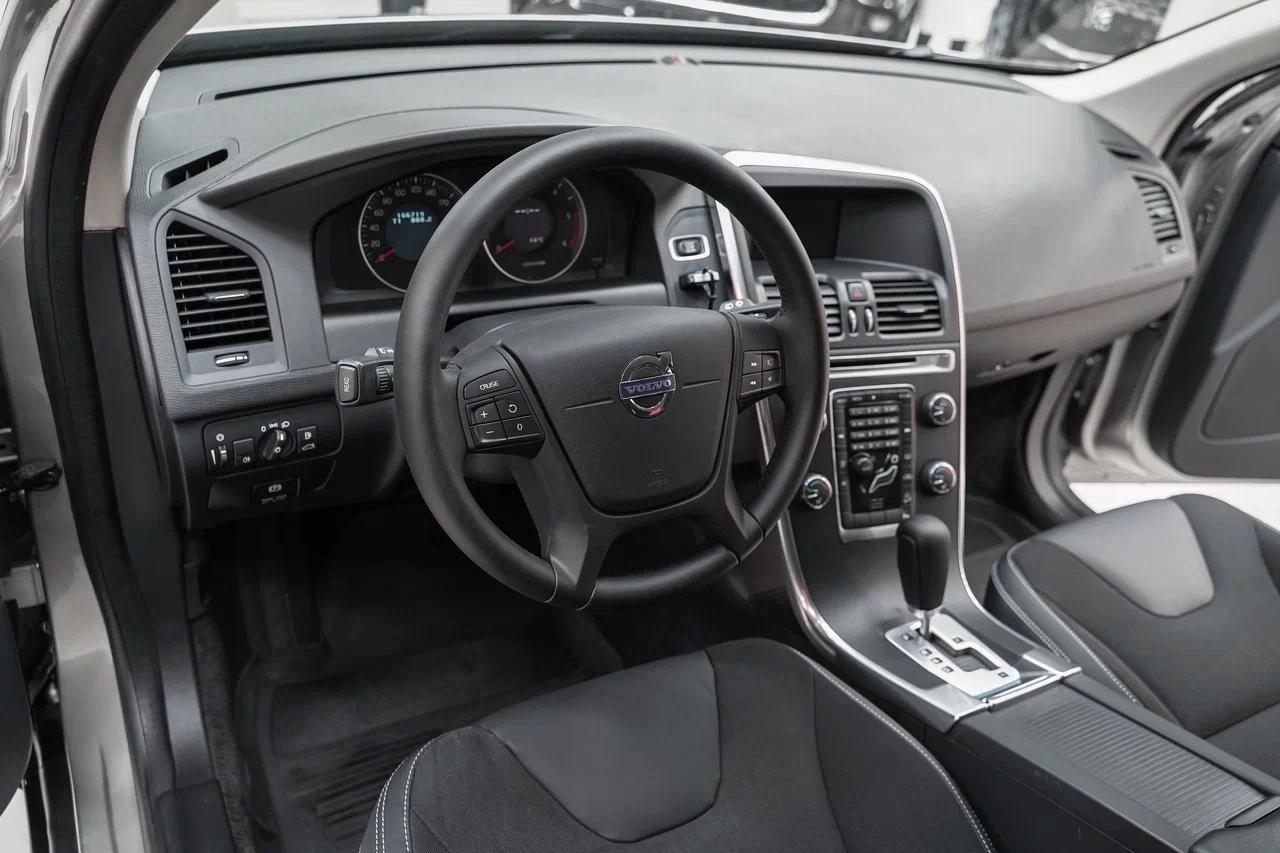 Volvo XC60 2012, бежевый, ДЦ Орехово