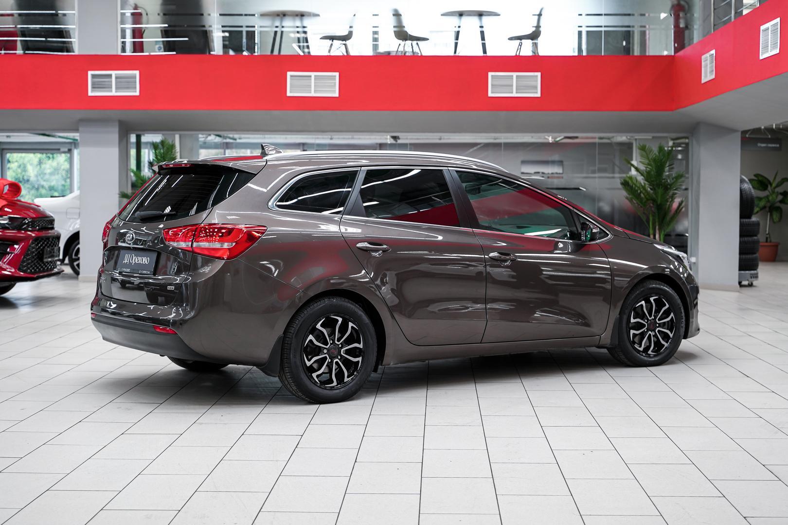 Kia Ceed 2017, коричневый, ДЦ Орехово
