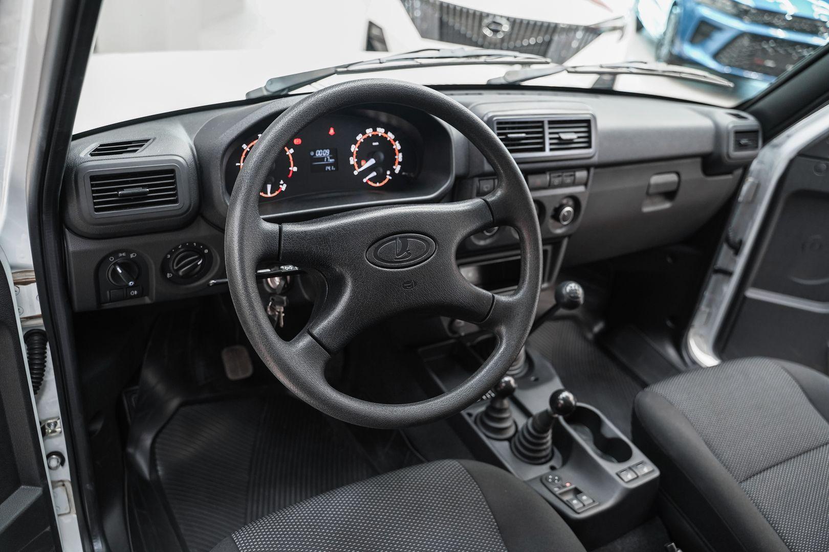 LADA (ВАЗ) Niva Legend 2024, белый, ДЦ Орехово