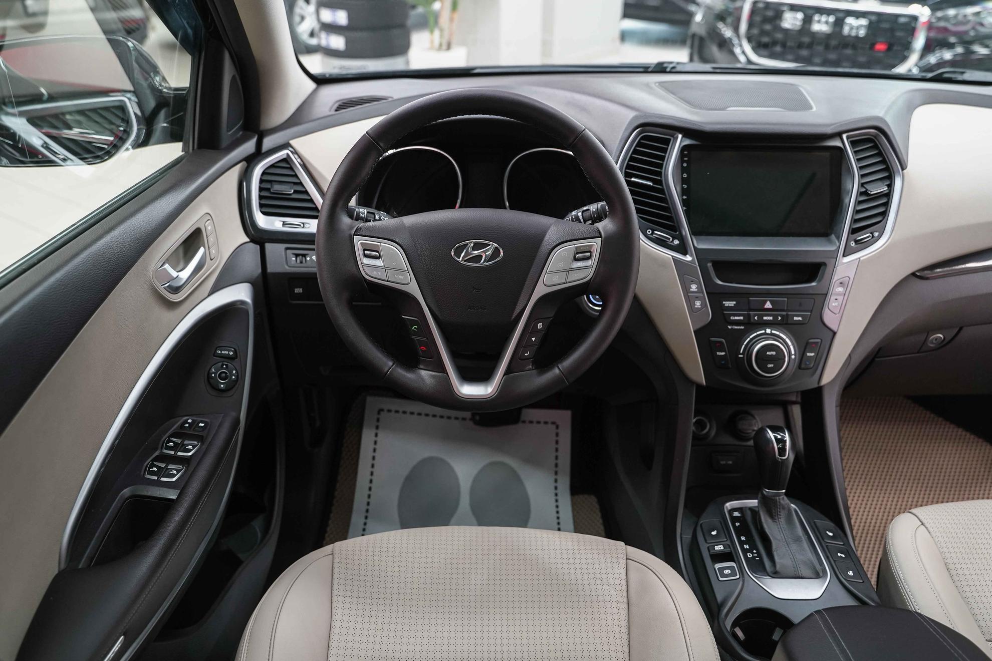 Hyundai Santa Fe 2013, черный, ДЦ Орехово