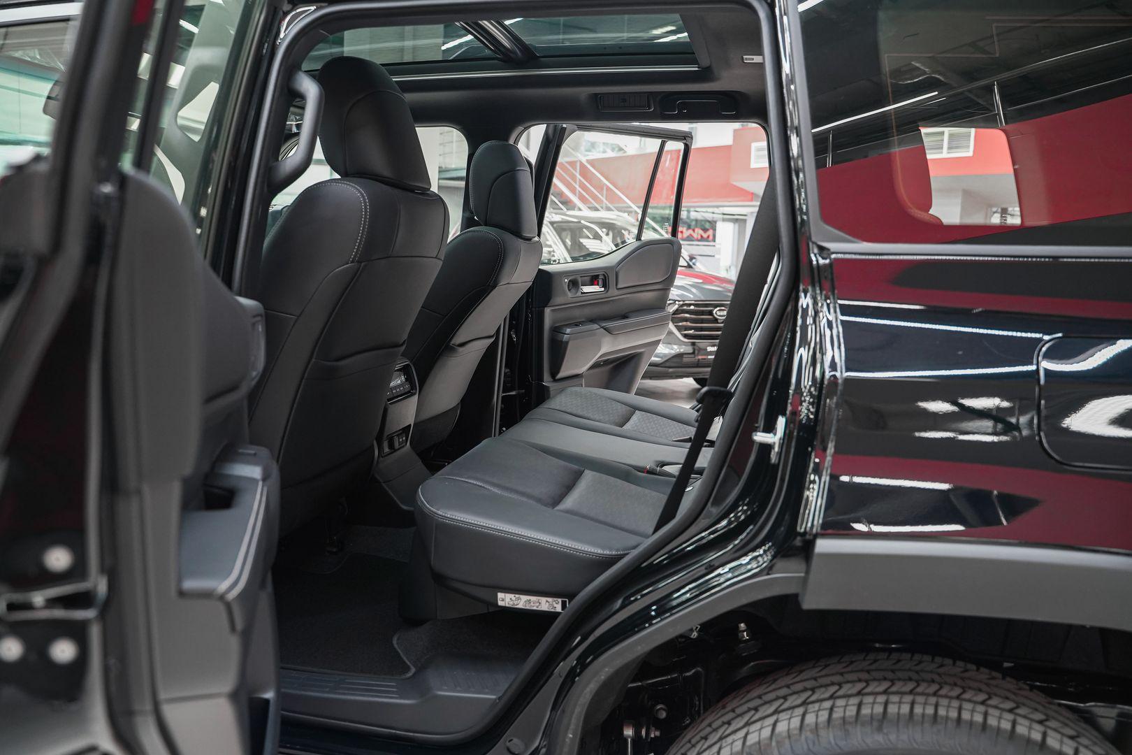 Toyota Land Cruiser Prado 2025, черный, ДЦ Орехово