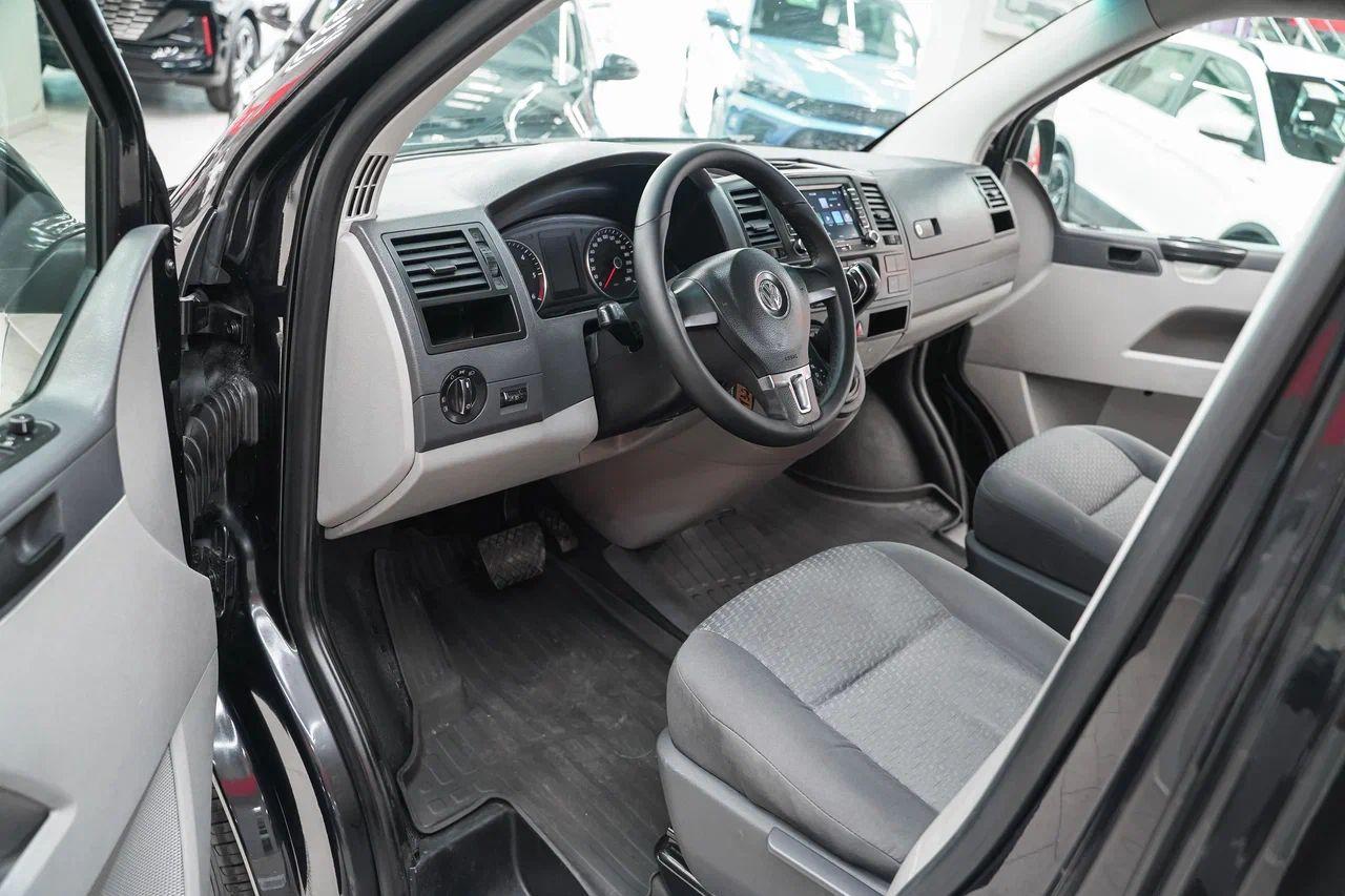 Volkswagen Caravelle 2013, черный, ДЦ Орехово