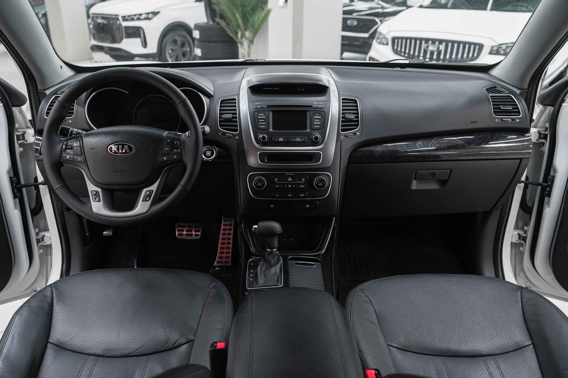 Kia Sorento 2014, белый, ДЦ Орехово