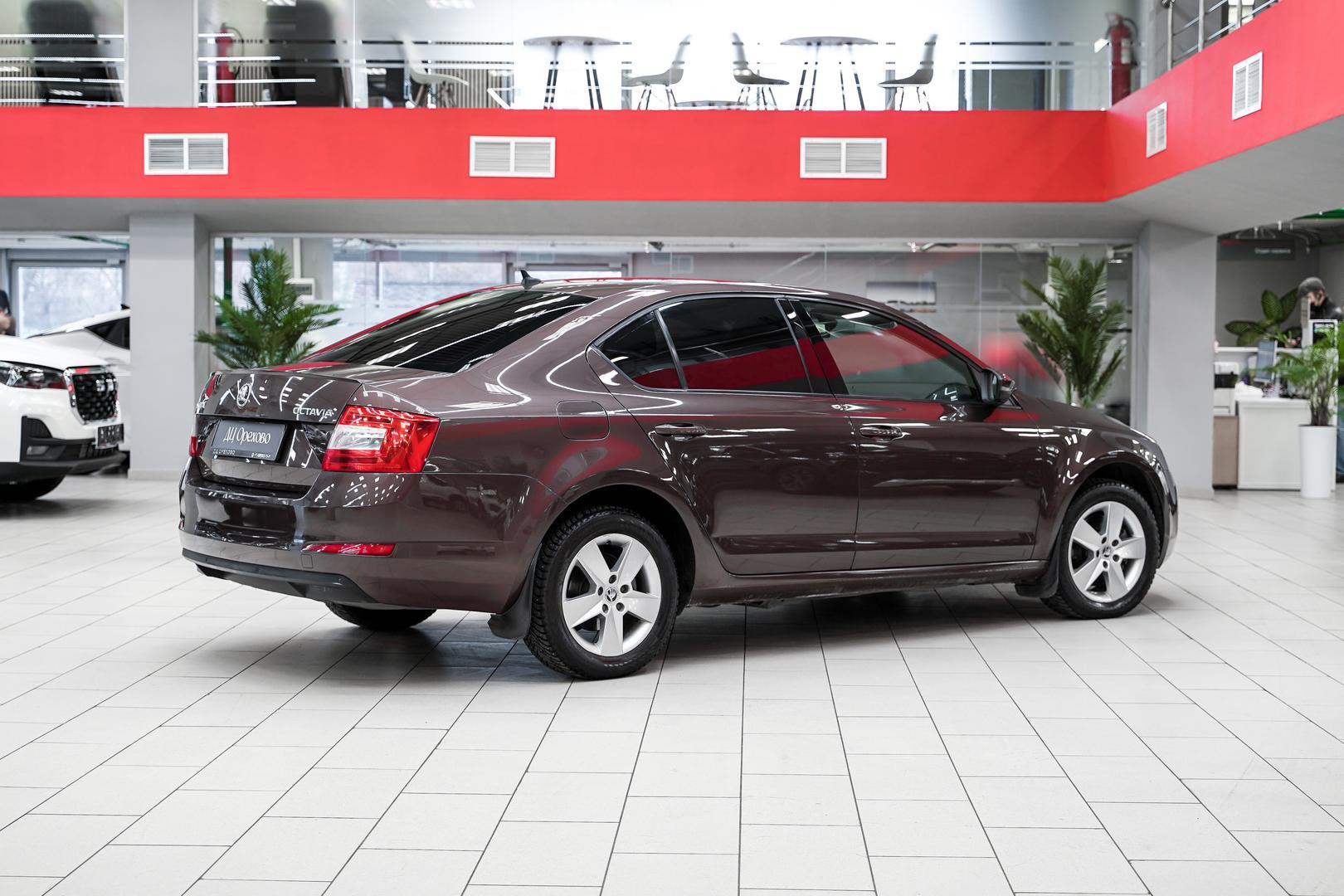 Skoda Octavia 2016, коричневый, ДЦ Орехово
