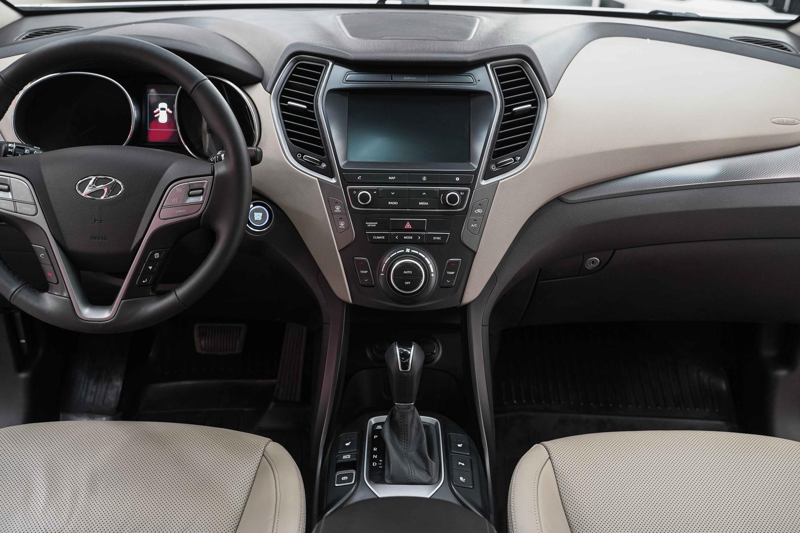 Hyundai Santa Fe 2017, белый, ДЦ Орехово