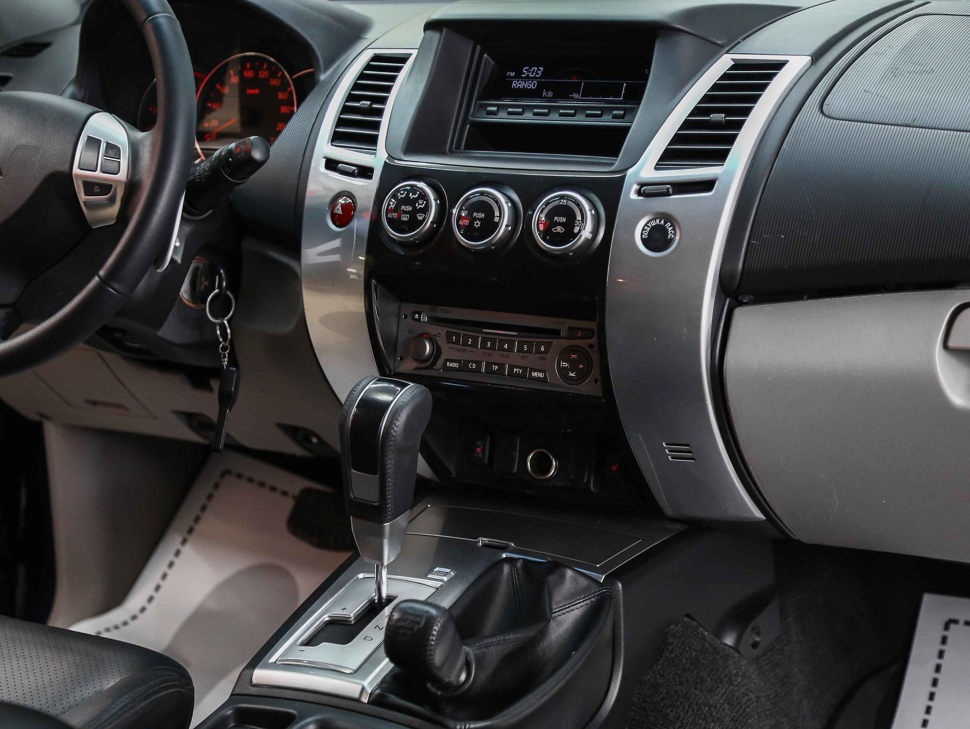 Mitsubishi Pajero Sport 2014, синий, ДЦ Орехово